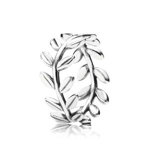 Pandora Laurel Wreath Ring - size 8
